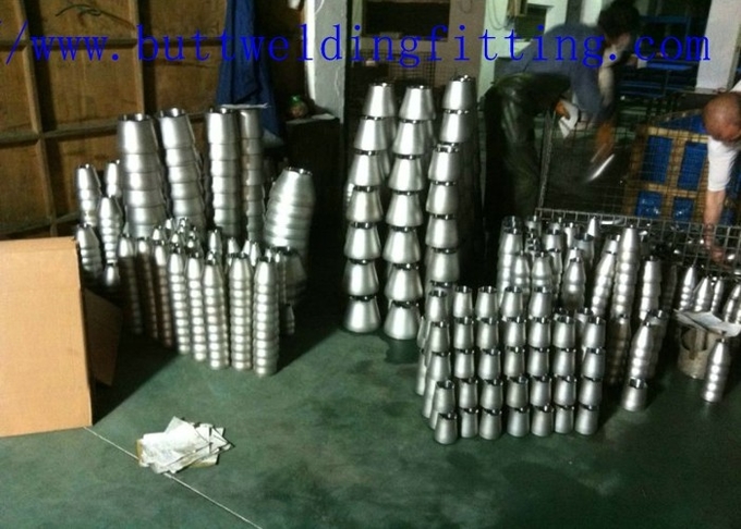 Talla 1 del reductor SS904L UNS S32750 UNSS32760 310 del acero inoxidable del API - 96 pulgadas