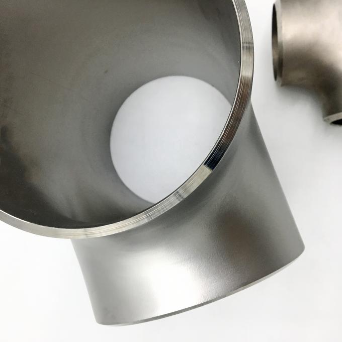 CAMISETA igual de la soldadura a tope SMLS de la camiseta de las instalaciones de tuberías del ANSI B16.9 1/4 pulgada a 40 pulgadas Rollingsand 1