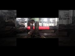 Trabajo en caliente de barras redondas de cobre-níquel.