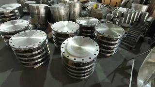 Bridas de acero forjado 150# 300# | Accesorios de tubería SS BW SO resistentes a la corrosión